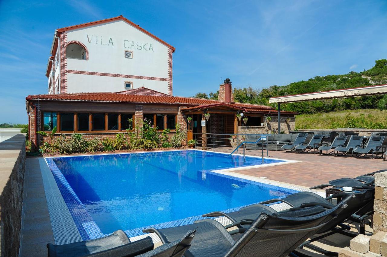 Apartmani Vila Caska Ngoại thất bức ảnh