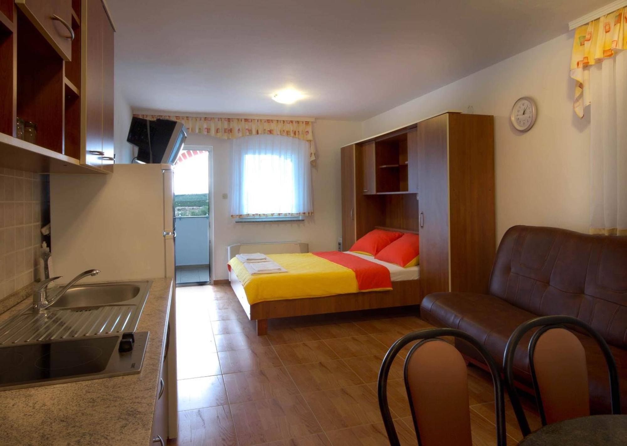 Apartmani Vila Caska Phòng bức ảnh