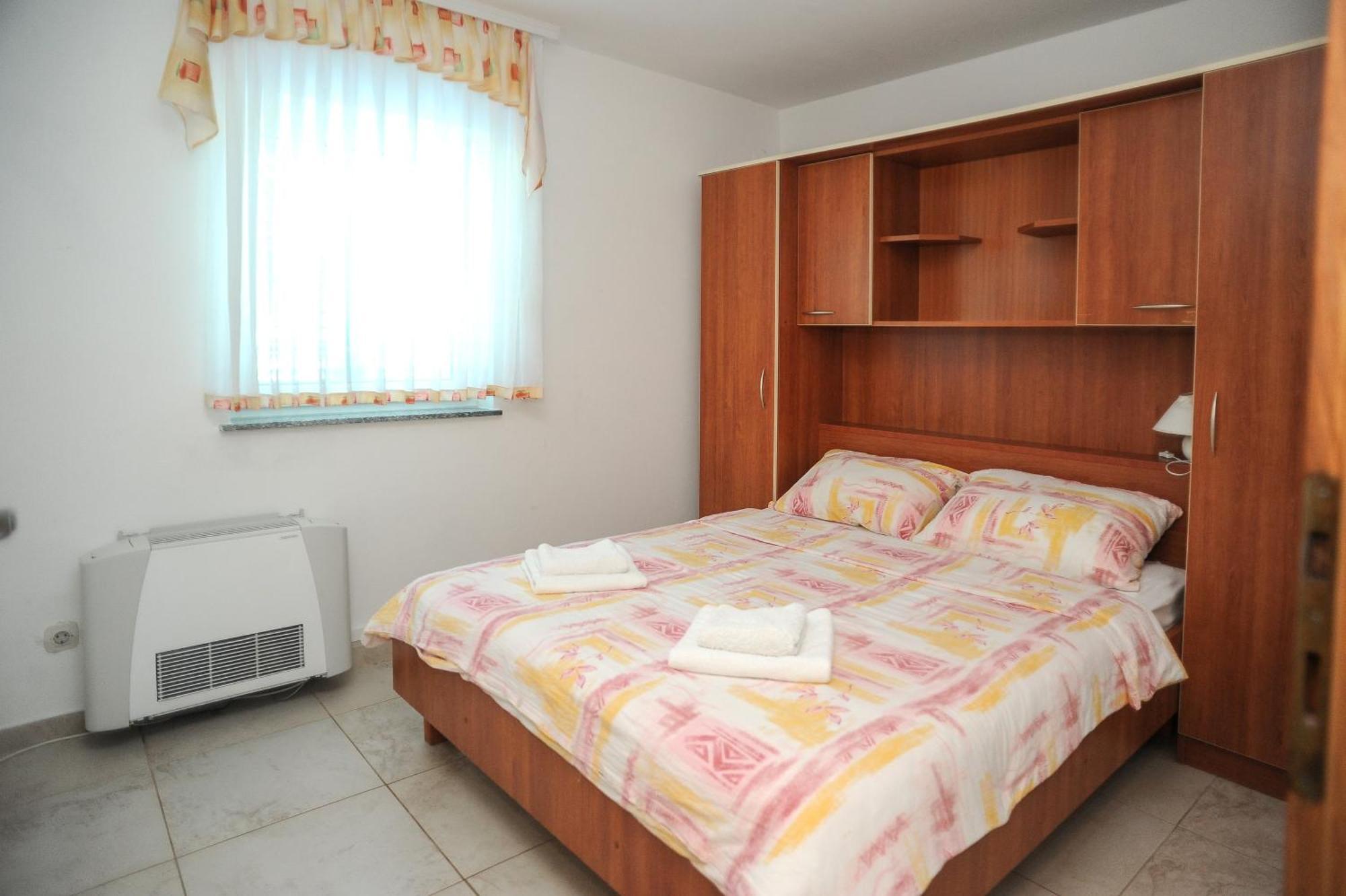Apartmani Vila Caska Phòng bức ảnh